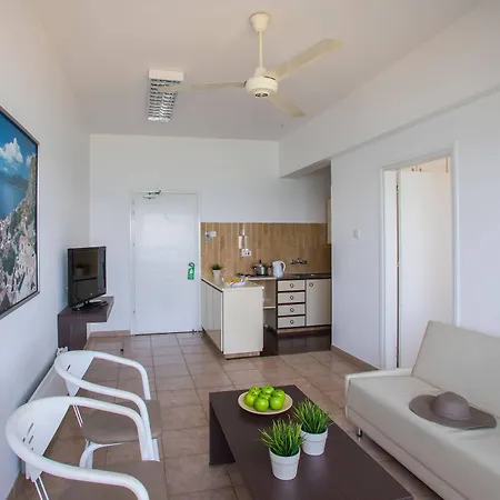 Costantiana 3* Ларнака