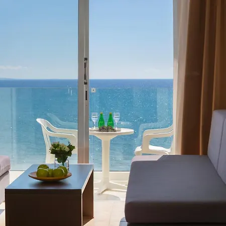 Hotel apartamentowy Costantiana Larnaca