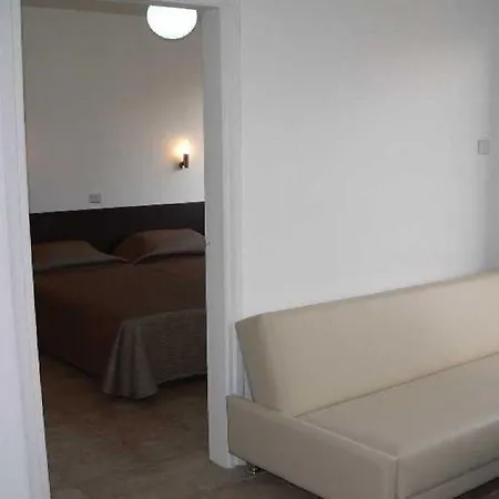 Costantiana Hotel apartamentowy 3*