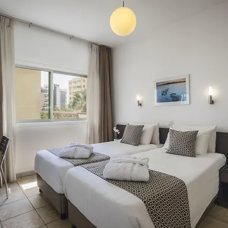 מלון דירות Costantiana 3*