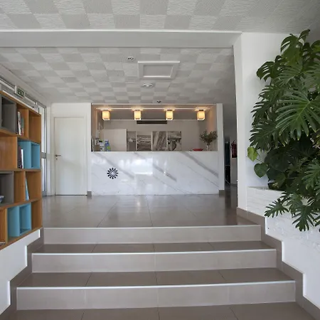 Apart-hotel Costantiana Larnaca