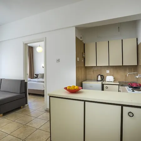 Costantiana Hotel apartamentowy 3*