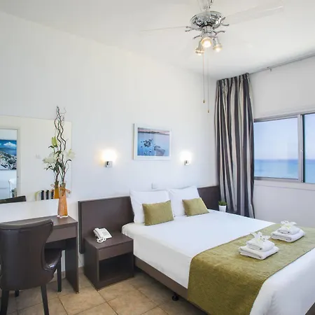 Costantiana Hotel apartamentowy Larnaca