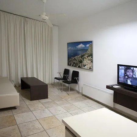 Costantiana Hotel apartamentowy