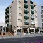 Costantiana 3* لارنكا