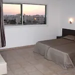 Costantiana لارنكا
