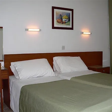 Aparthotel Costantiana 3*