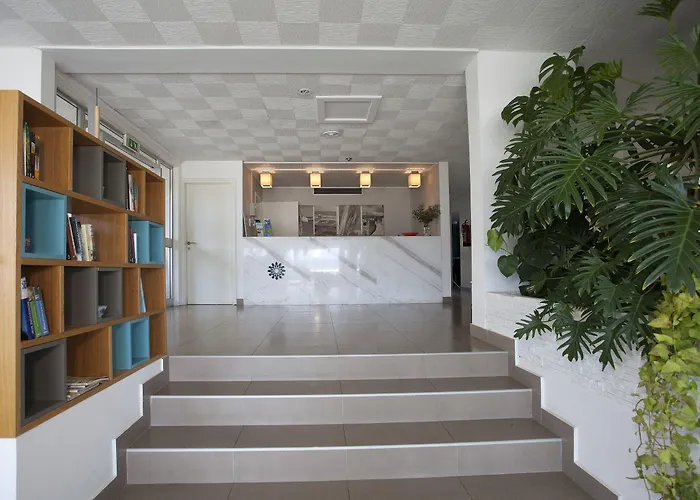 Aparthotel Costantiana Larnaca